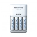 Panasonic Zestaw Ładowarka akumulatorów 4x Ni-MH (R6 AA / R03 AAA) Panasonic Eneloop BQ-CC17 z 4 akumulatorami Eneloop Ni-MH [R6 AA] 2000mAh